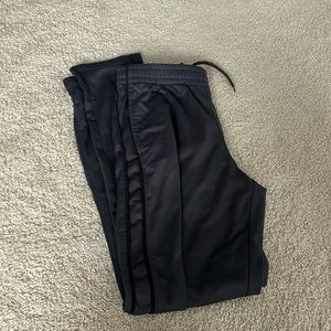 Men’s jogger pants size small